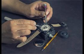 表耳脱落？掌握亨利慕时手表维修秘籍，轻松恢复光彩！